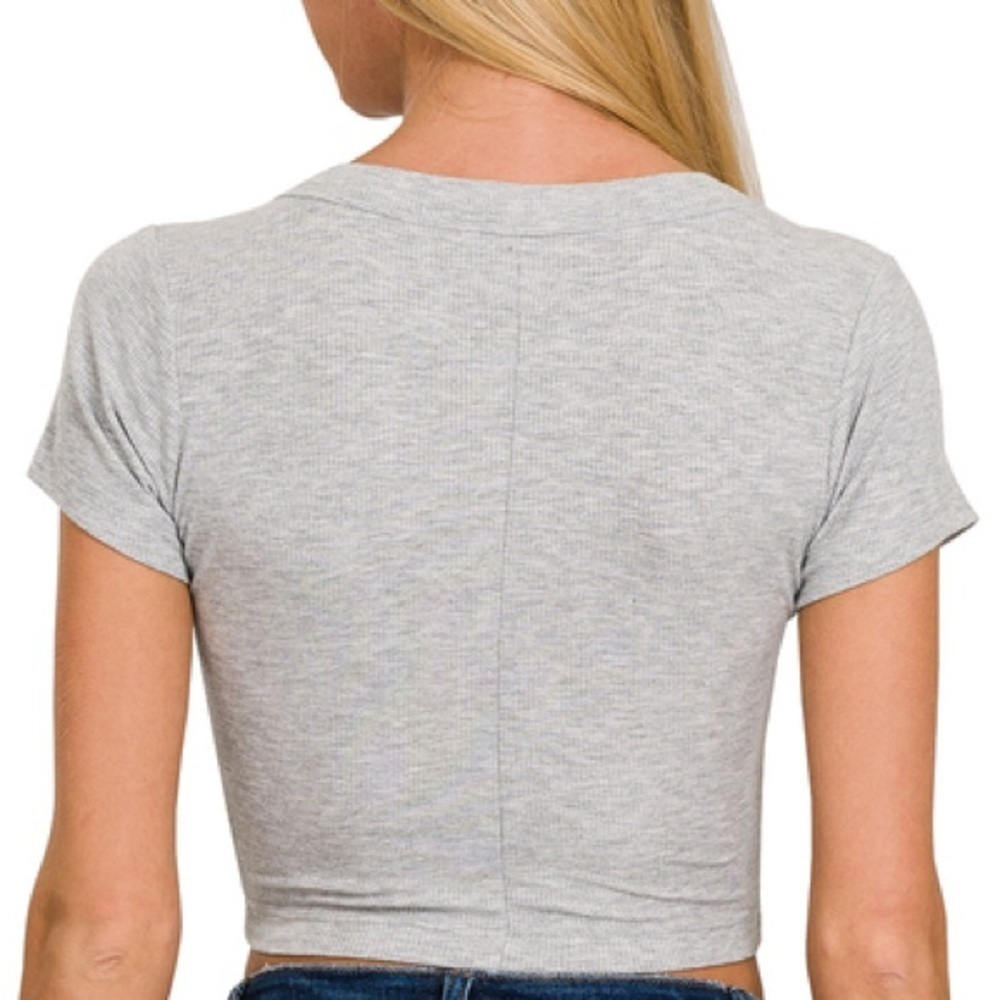 RIBBED SCOOP NECK CROP SHORT SLEEVE TOP- Grey - Picture 2 of 3